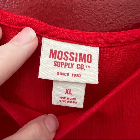 Flowy spaghetti strap tank with “wrap” back (see pics) size XL - Picture 4 of 5